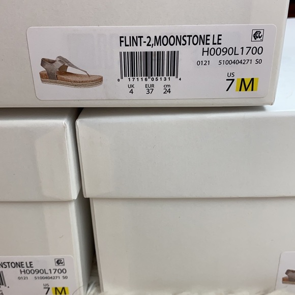 NWT VINCE Flint 2 Espadrille Sandal in Moonstone - Picture 6 of 9